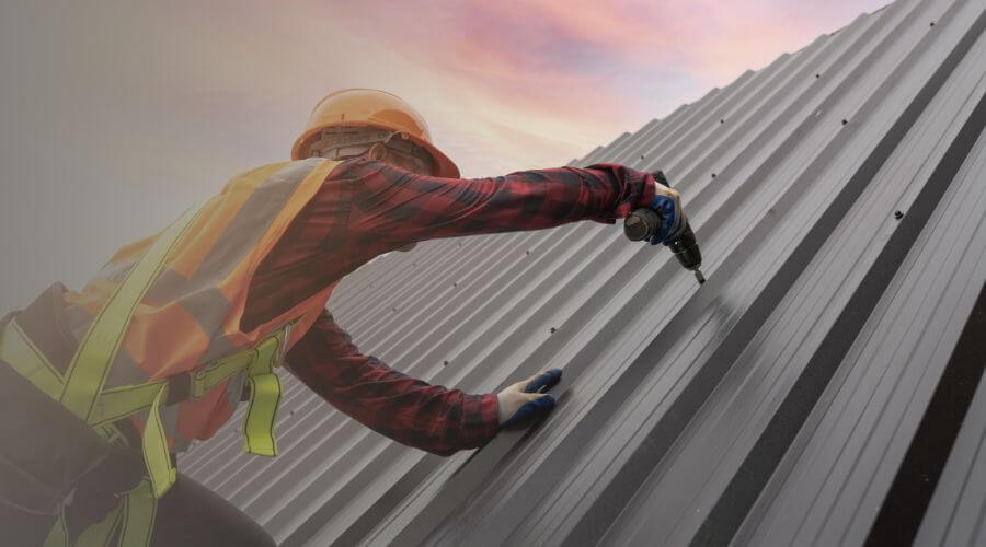 Professional residential roofers in Pleasantville, OH